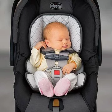 scaun auto pentru bebelusi