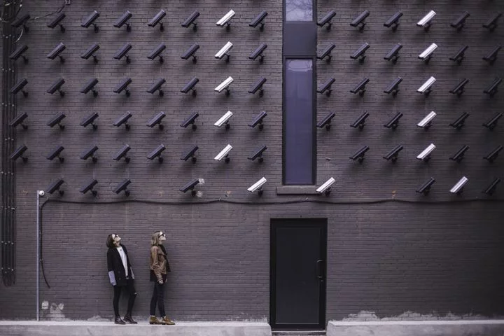Sisteme cu camere de supraveghere CCTV: ce trebuie sa stii cand alegi