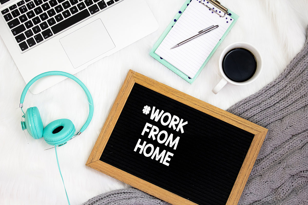 Cum iti organizezi spatiul pentru lucru de acasa: accesorii utile Work From Home