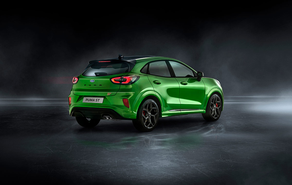 ford puma st perspectiva spate