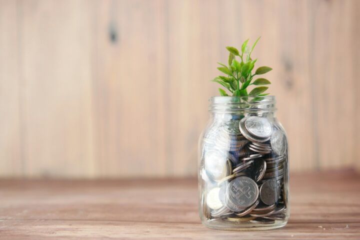 Ghid complet despre crowdfunding: cum funcționează și ce ar trebui să știi înainte de a susține un proiect