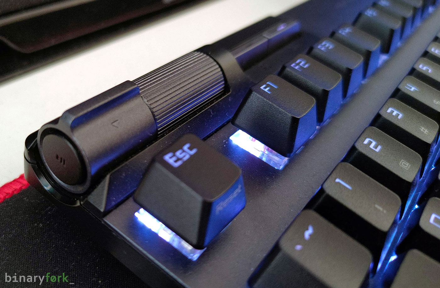 ASUS ROG Strix Flare II Animate media controller