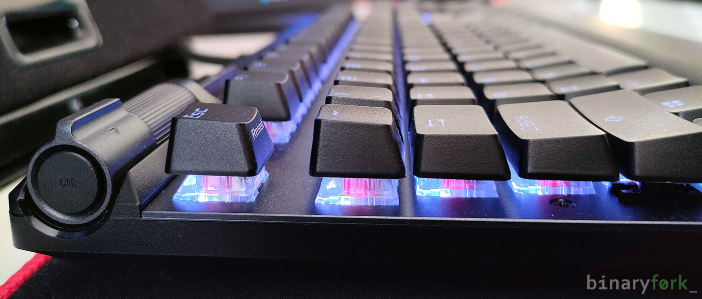 ASUS ROG Strix Flare II Animate side view