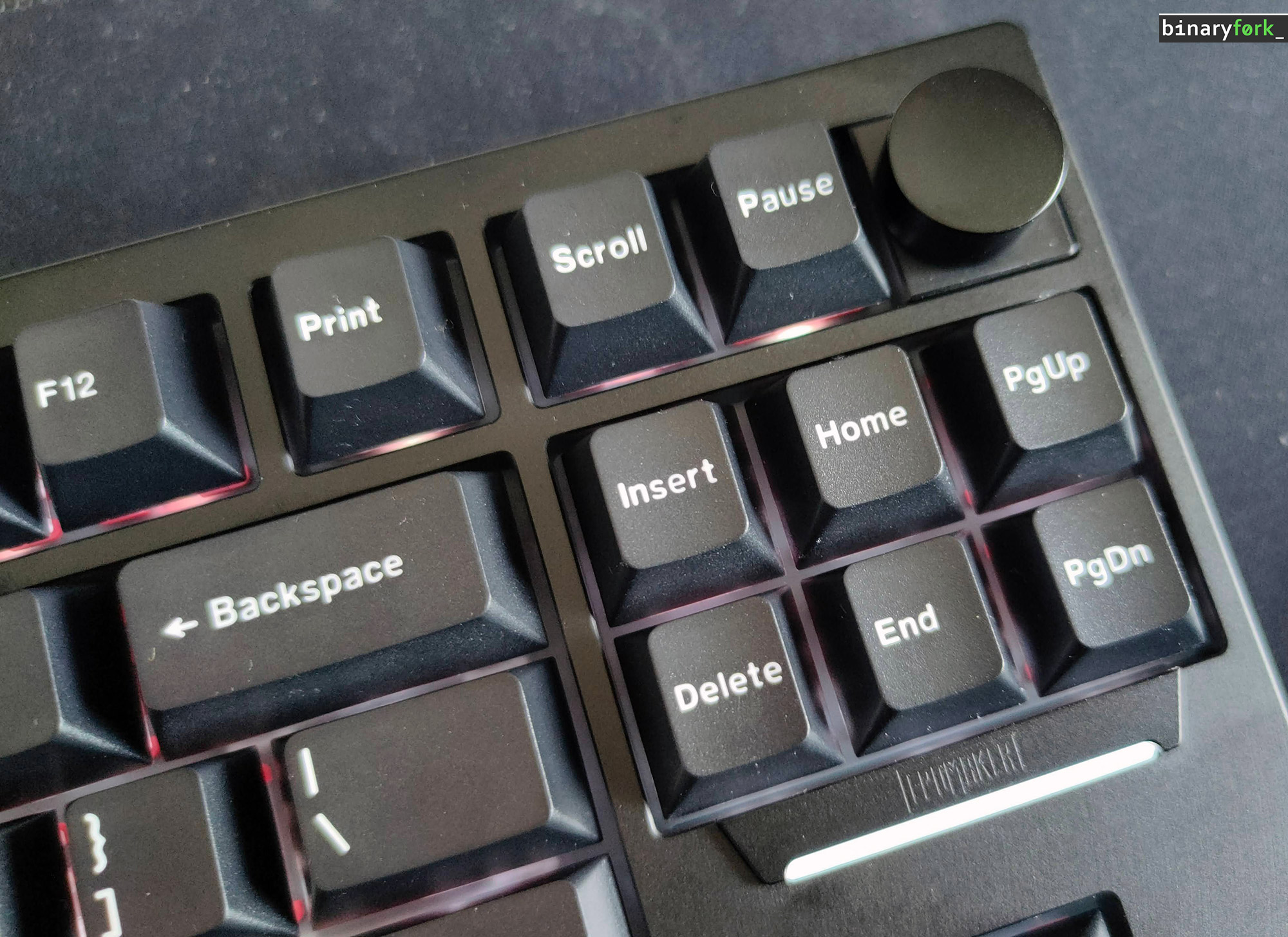 epomaker p87 keyboard keycap legends closeup view