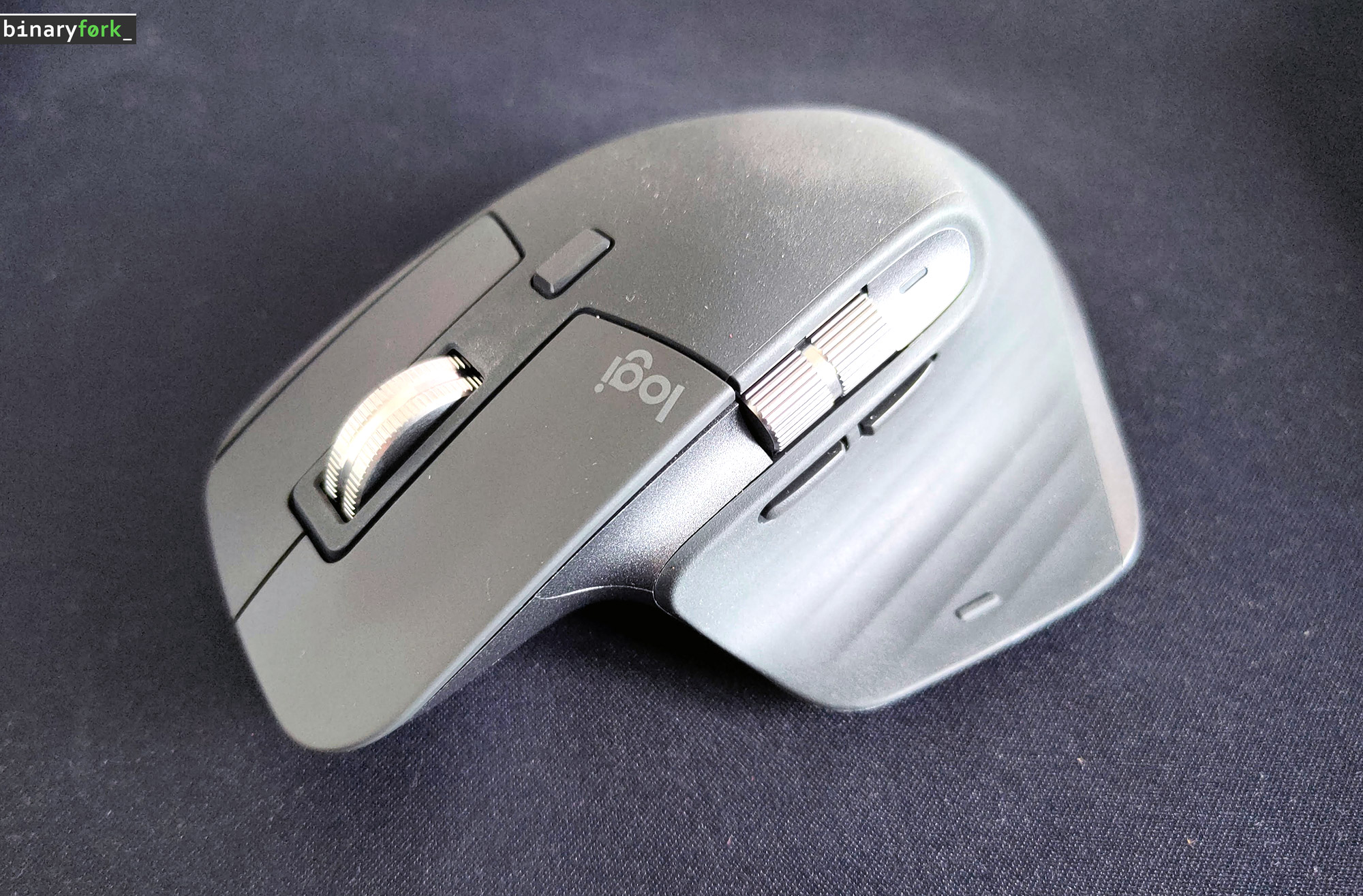 logitech mx master 3s view from front left