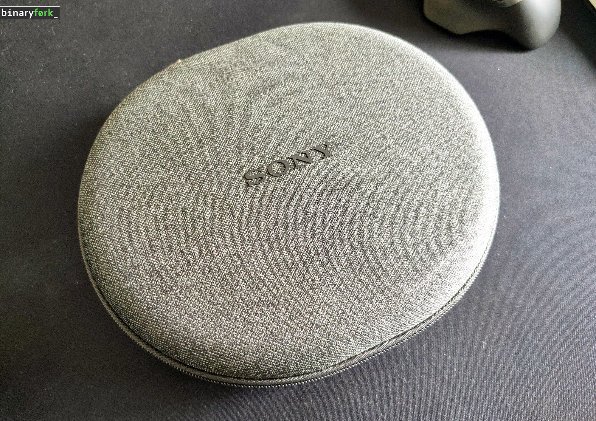 sony ult wear noise cancelling headphones carrying case