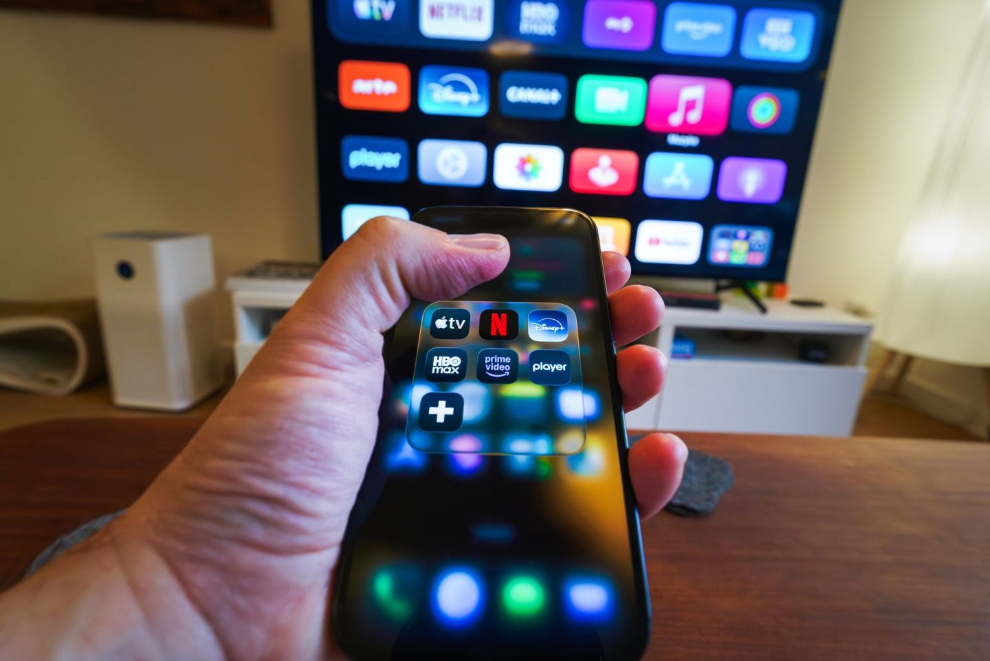 Apple TV disponibil în România: tot ce trebuie să știi despre abonament, preț, filme și seriale